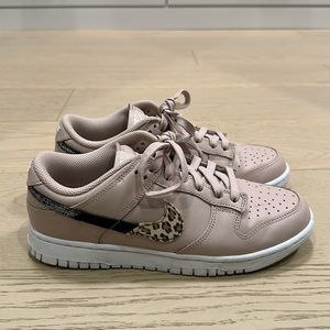Nike Dunk Low in Primal Pink size US 8
